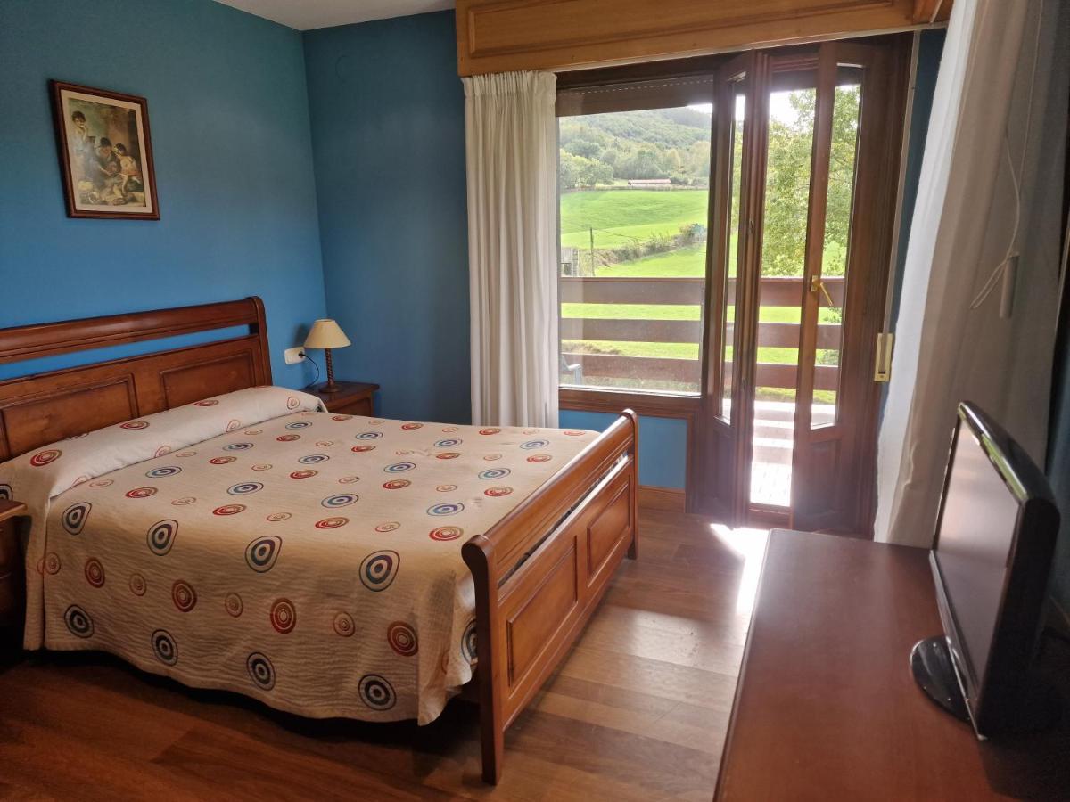 Hostal Lizuniaga Bera  Luaran gambar