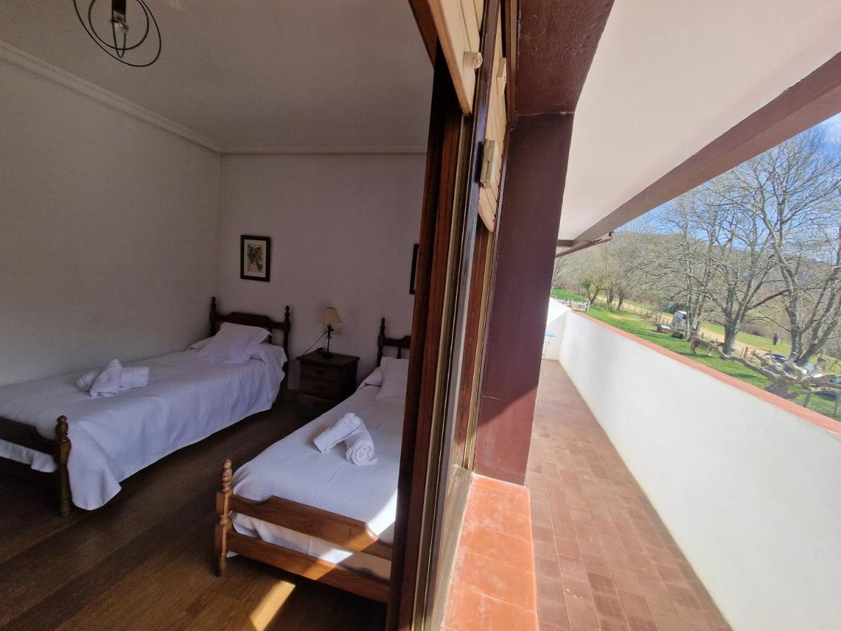 Hostal Lizuniaga Bera  Luaran gambar